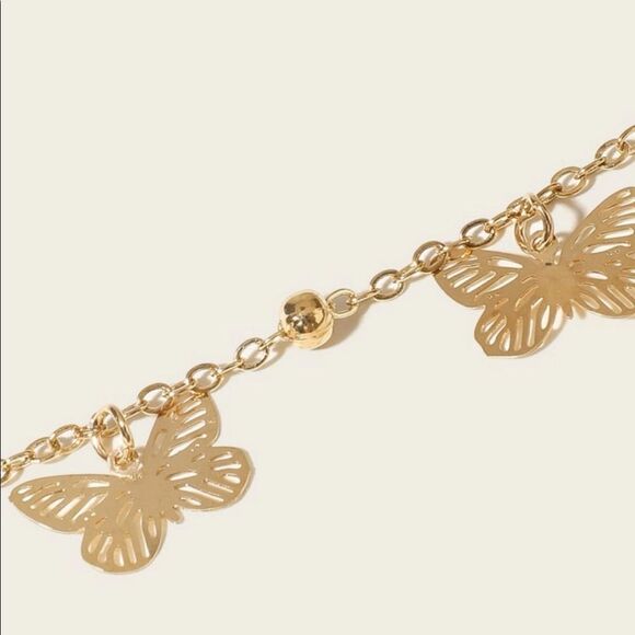 Hollowed Out Gold Butterfly Anklet - Picture 3 of 4